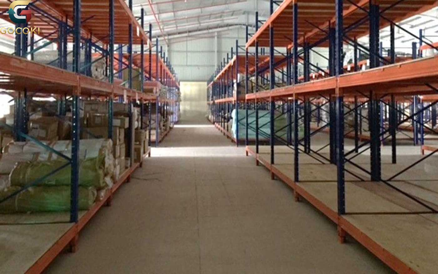 Kệ để vải thanh lý khung sắt chắc chắn tại kho