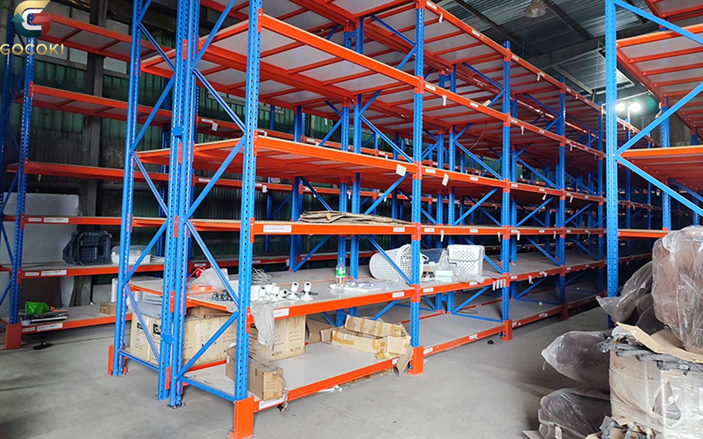 Kệ sắt để vải cuộn thanh lý chịu tải tốt