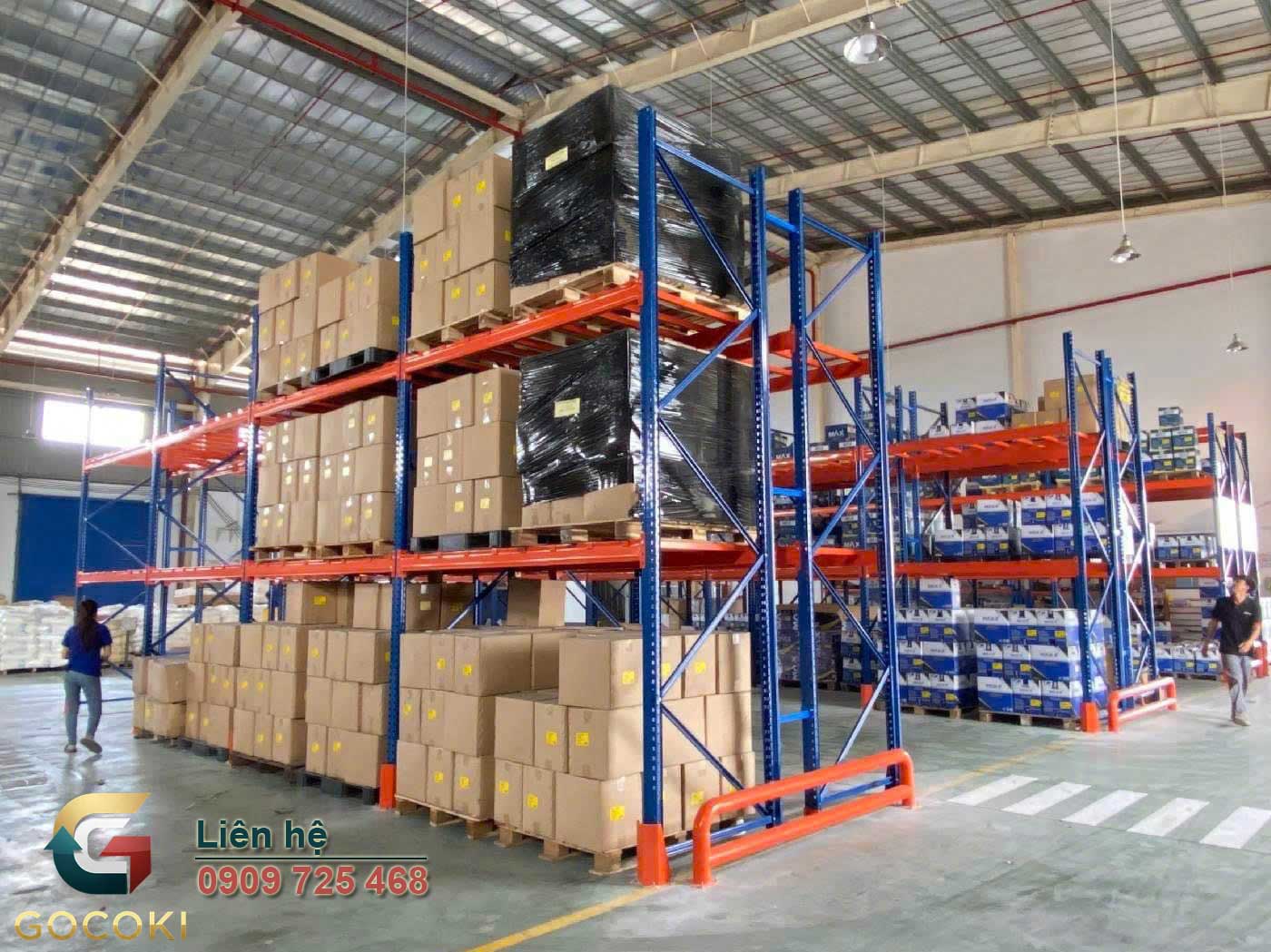 kệ selective pallet thanh lý lắp đặt trong kho công nghiệp