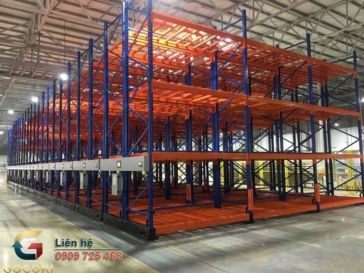 kệ sắt công nghiệp thanh lý bố trí trong kho thương mại điện tử