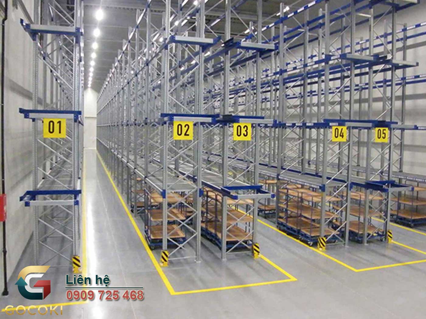 kệ kho lạnh thanh lý lắp đặt trong kho bảo quản thực phẩm đông lạnh