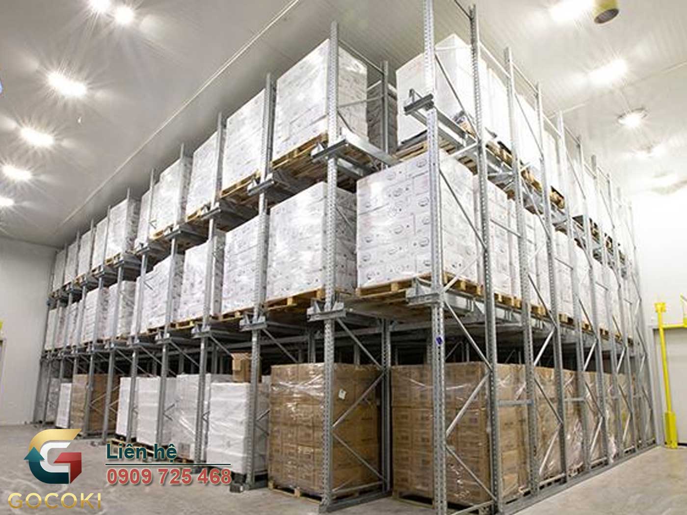 hệ thống kệ kho lạnh cũ chịu tải lớn trong kho lạnh công nghiệp